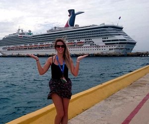 1ste Academia matrikulant wuif vanaf boot